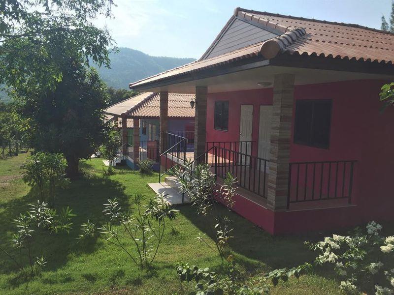 Kaengkachan Lake Hill Ban Song Phi Nong  Exterior foto